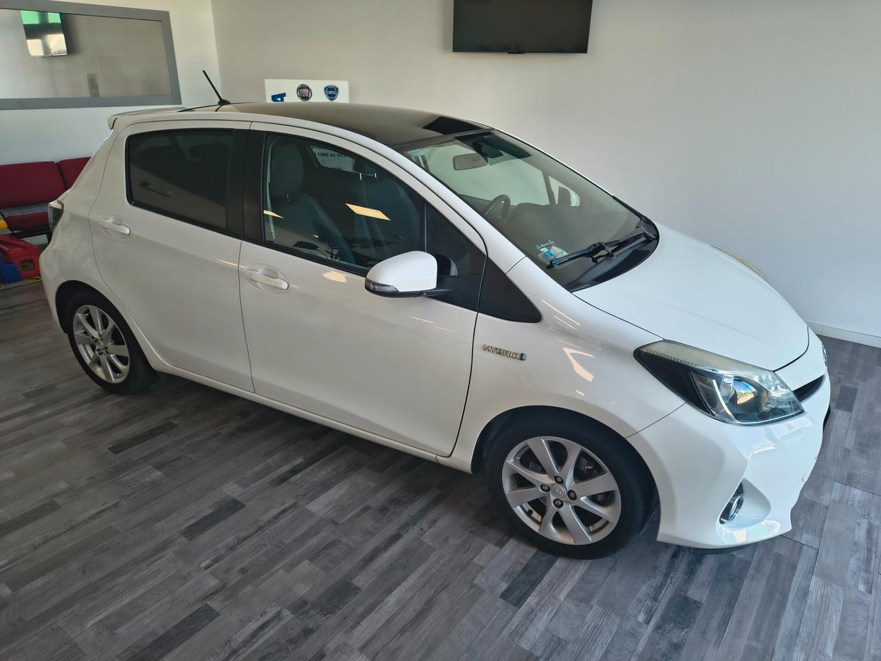 Toyota Yaris HSD 1.5 Hybrid Active 5 porte