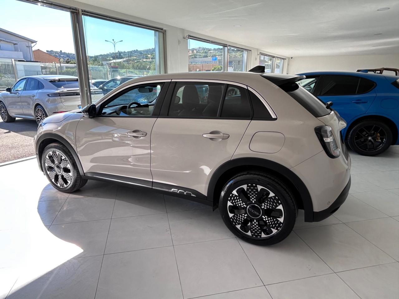 Fiat 600 Hybrid 110 CV DCT MHEV La Prima 2025