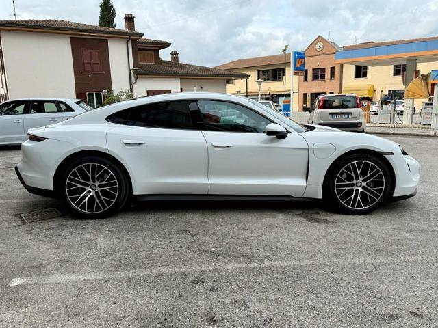 PORSCHE Taycan Taycan