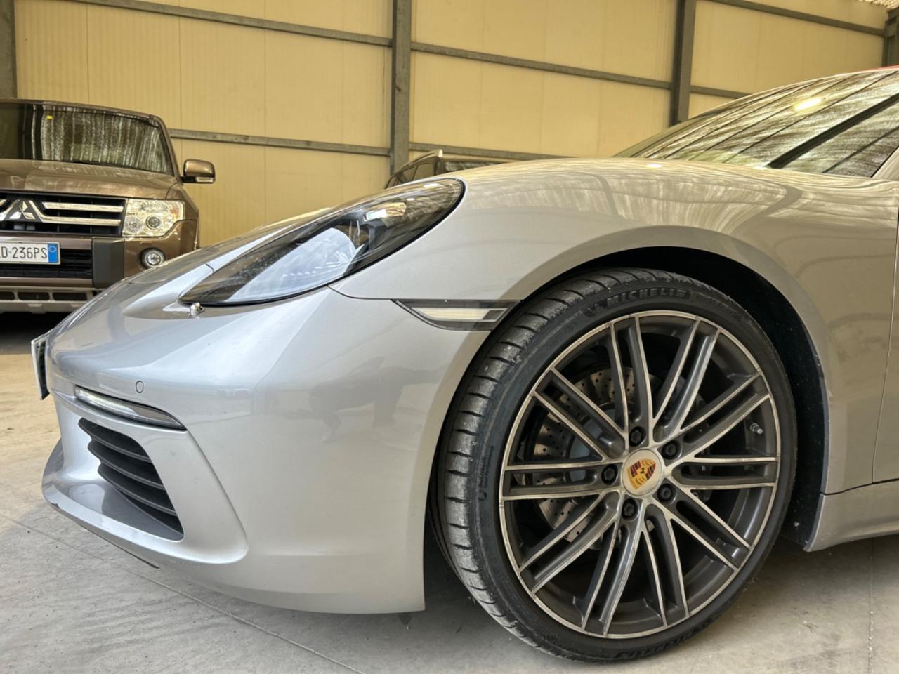 Porsche 718 Spyder Boxster PDK