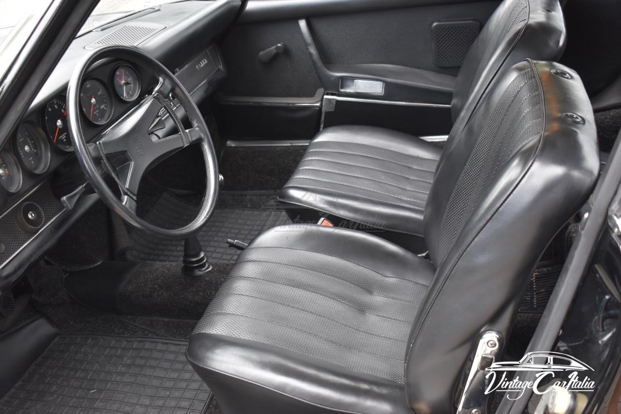 Porsche 911 2.2T