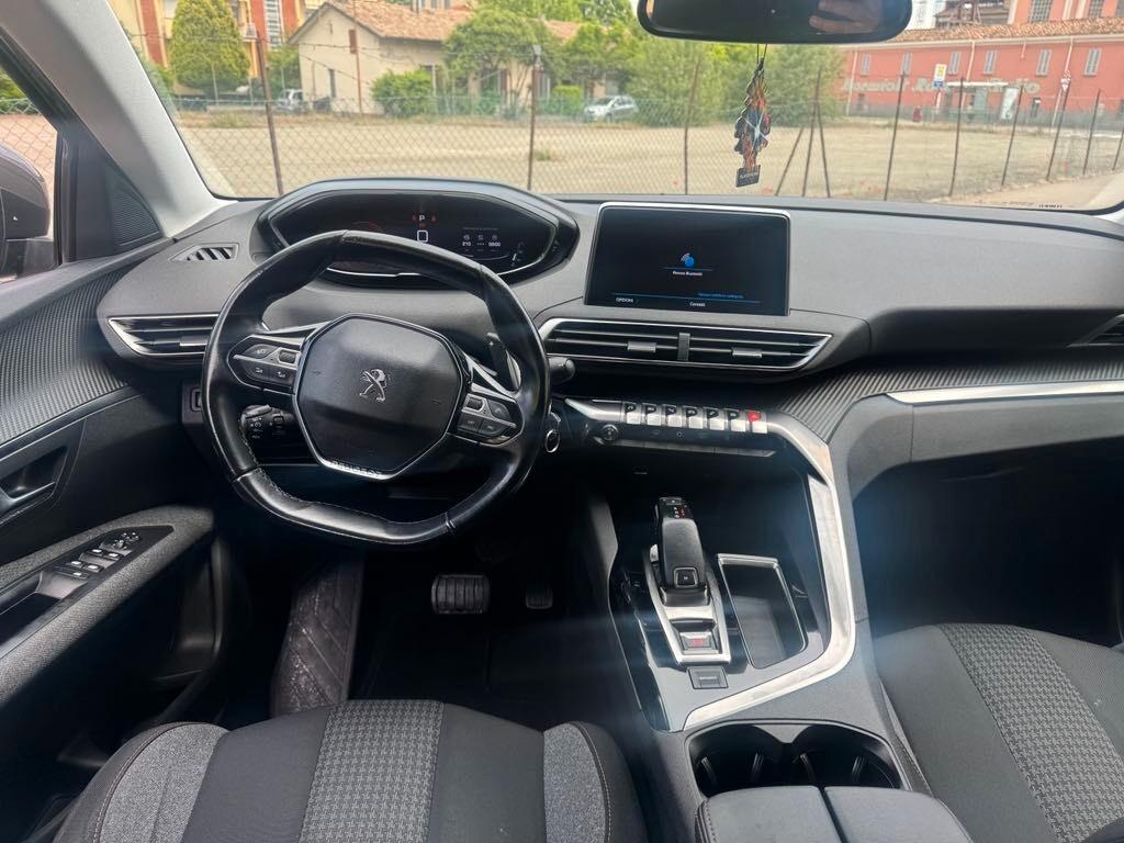 Peugeot 3008 BlueHDi 130 S&S EAT8 Allure
