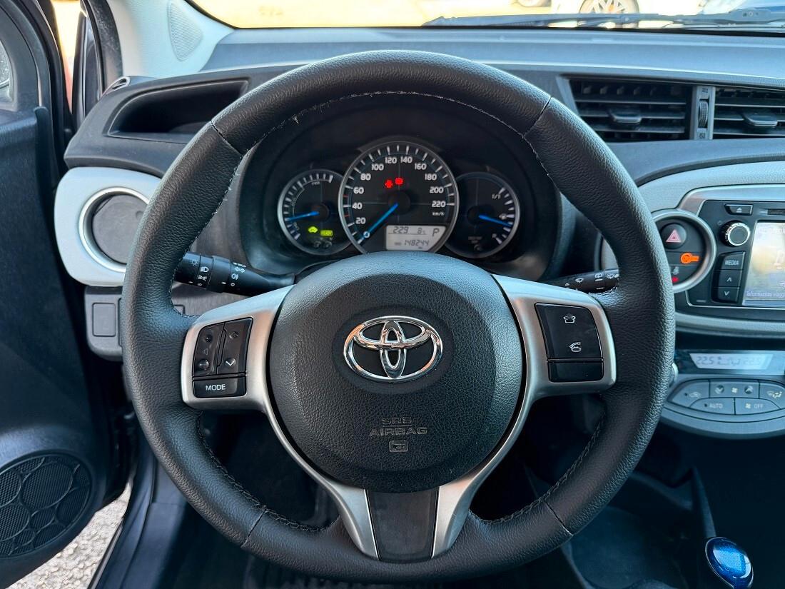 Toyota Yaris 1.5 Hybrid 5 porte Lounge