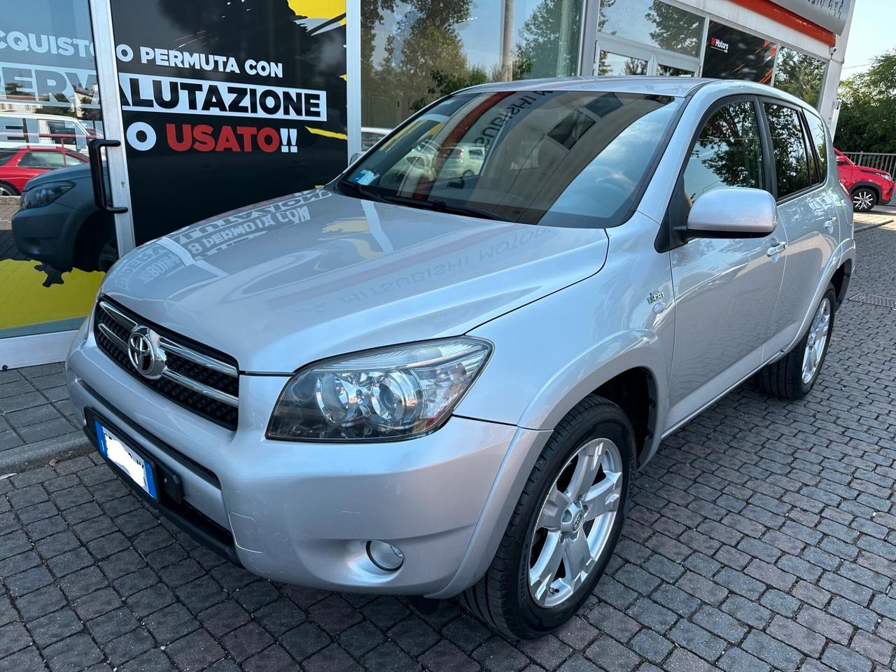 Toyota RAV 4 RAV4 2.2 D-4D 177 CV Luxury