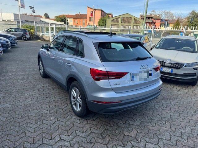 AUDI Q3 2.0 TDI 150 CV S tronic Business TETTO PANORAMICO