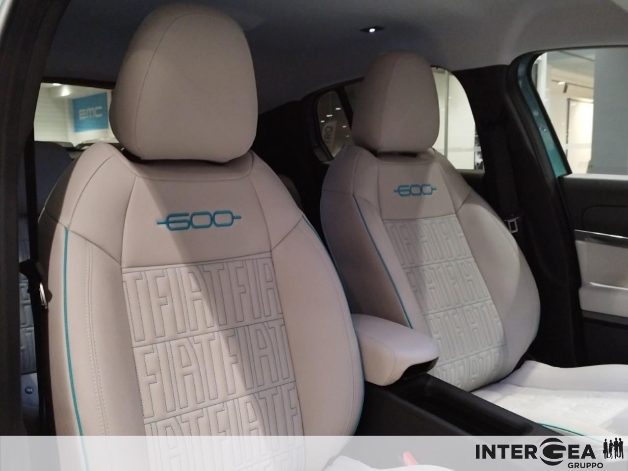 FIAT 600 1.2 hybrid La Prima II 110cv auto