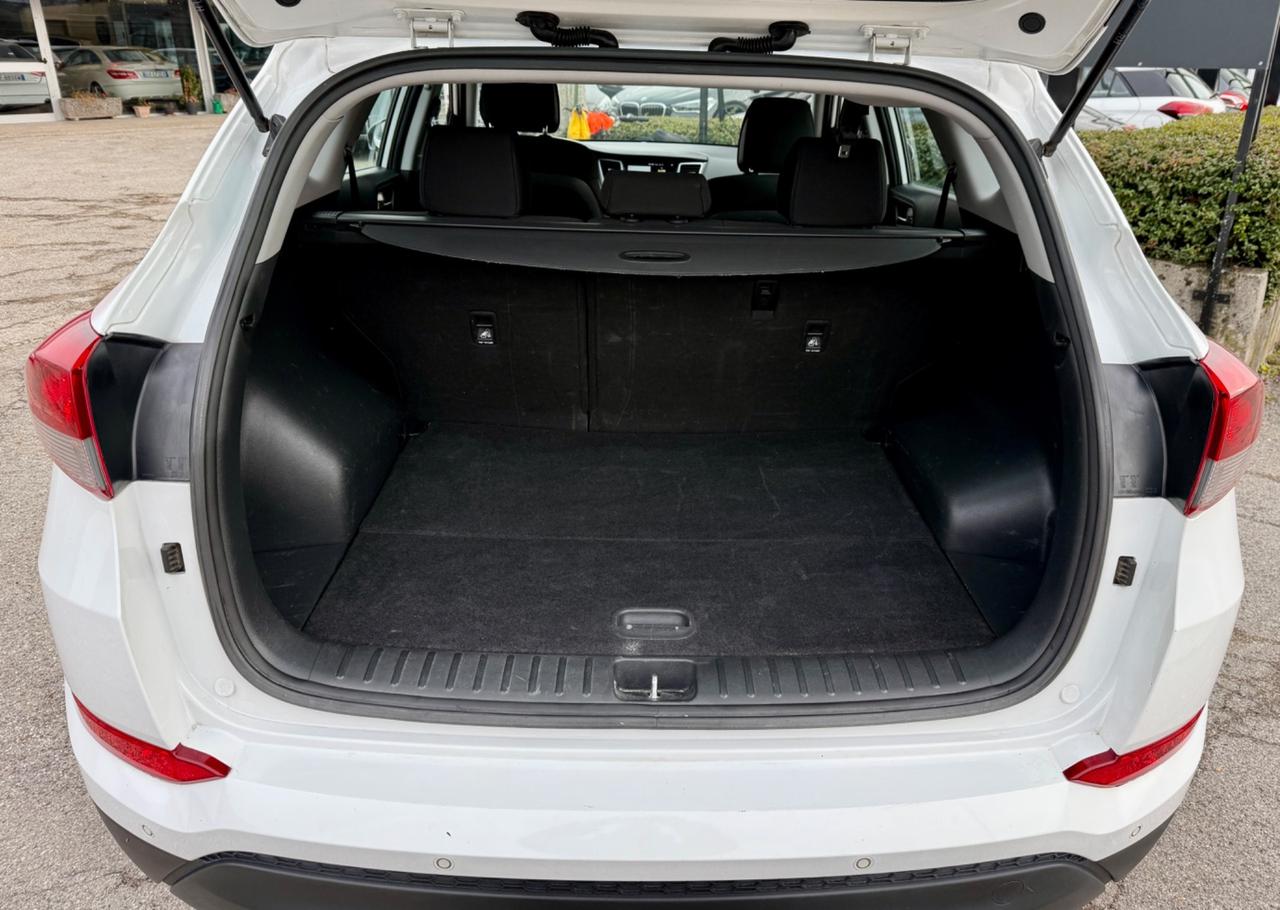 Hyundai Tucson 1.7 CRDi DCT Sound Edition AUTOM.