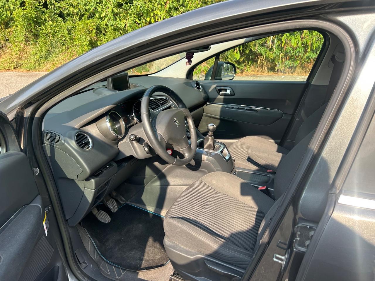 Peugeot 5008 1.6 HDi 112CV Allure 7posti
