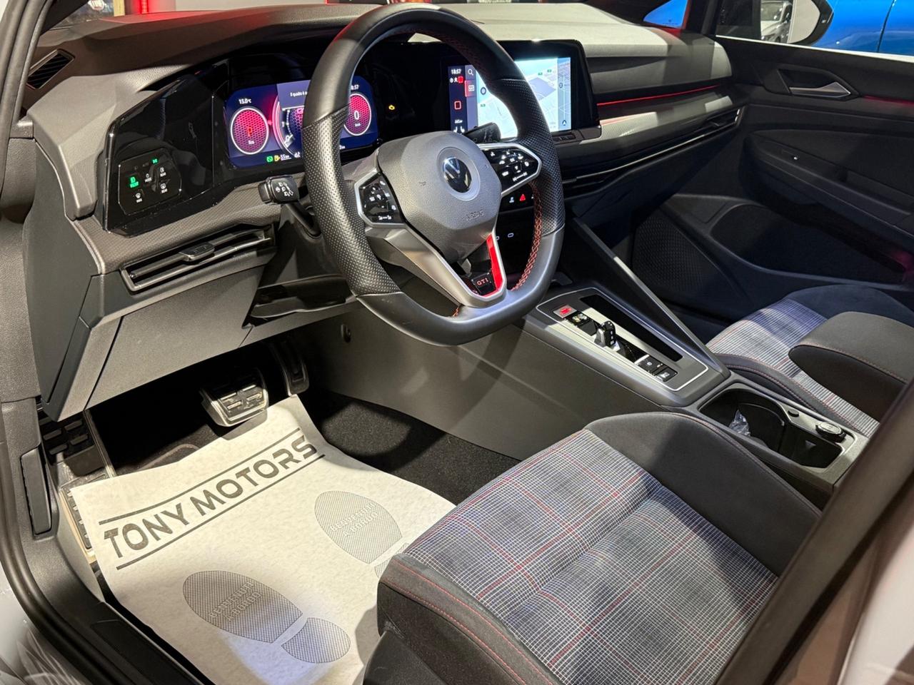 GOLF 8 GTI PERFORMANCE