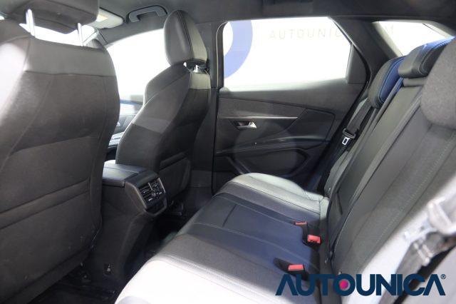 PEUGEOT 3008 HYBRID4 300 E-EAT8 ALLURE PACK