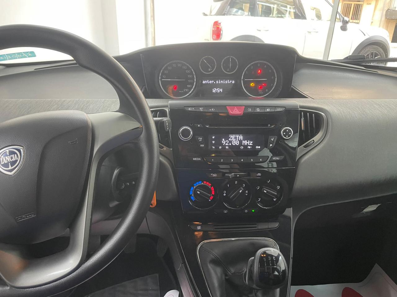 Lancia Ypsilon 1.2 69 CV 5 porte S&S Silver