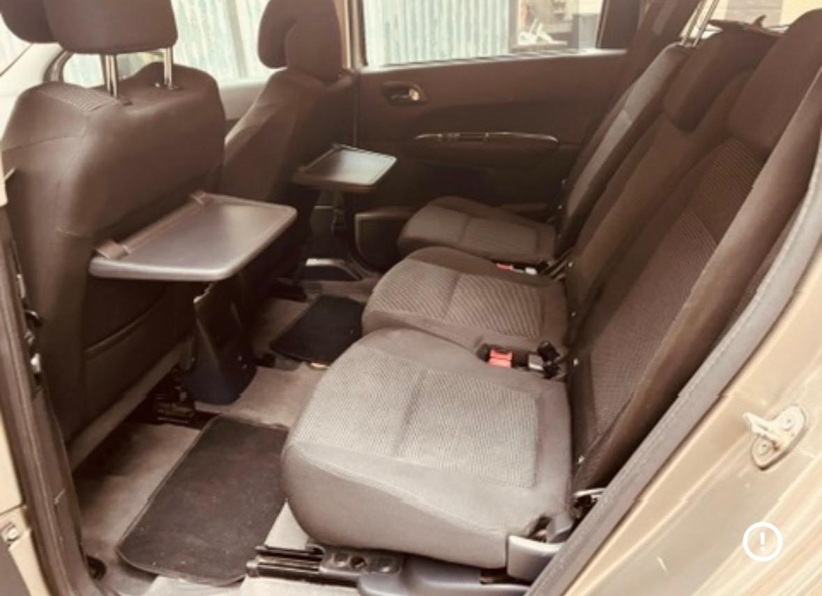 Peugeot 5008 1.6 HDi 112CV Business