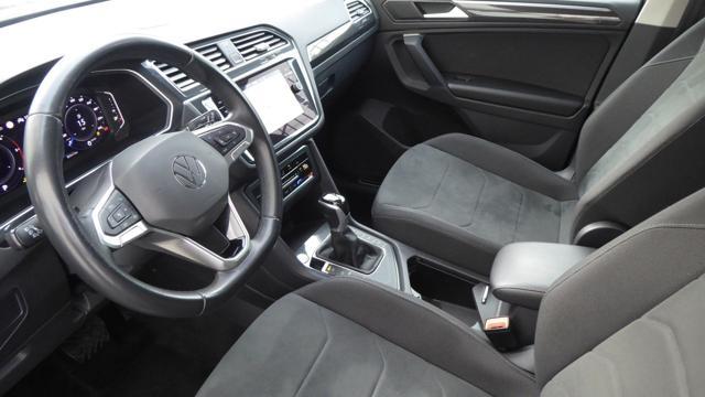 VOLKSWAGEN Tiguan 2.0 TDI 150 CV SCR DSG Elegance