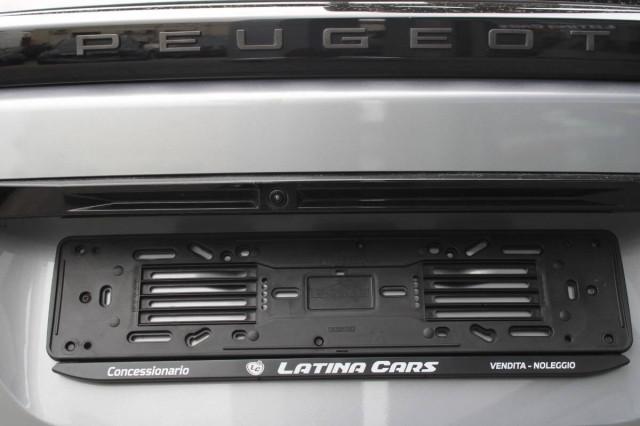 Peugeot 2008 1.2 Allure s&s 130cv Auto con Navigatore e CarPlay
