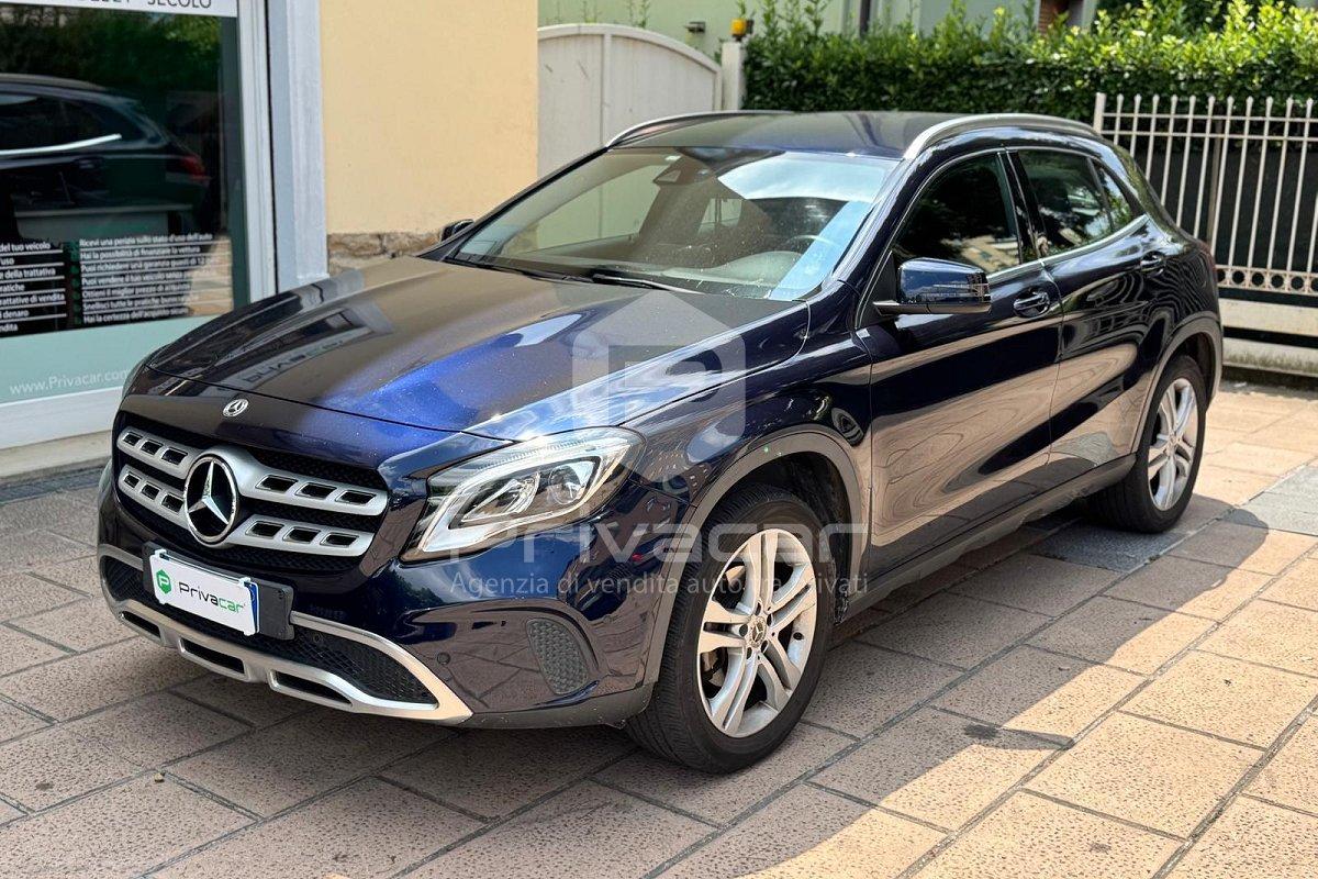 MERCEDES GLA 180 d Automatic Sport