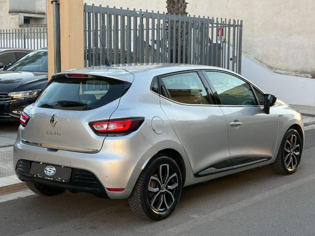 RENAULT Clio 1.5dCi 75CV Moschino Life
