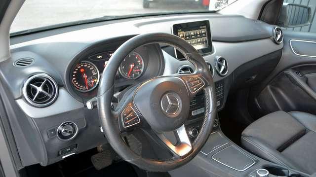 Mercedes-Benz B 200 d Premium Next automatica