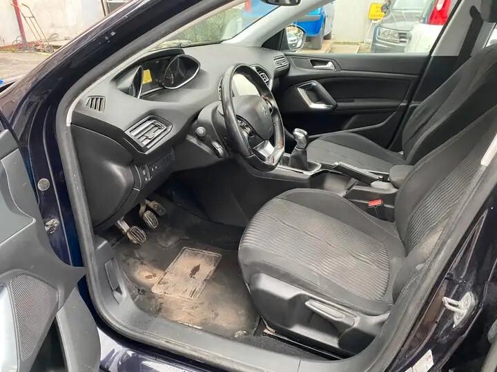 Peugeot 308 PureTech Active