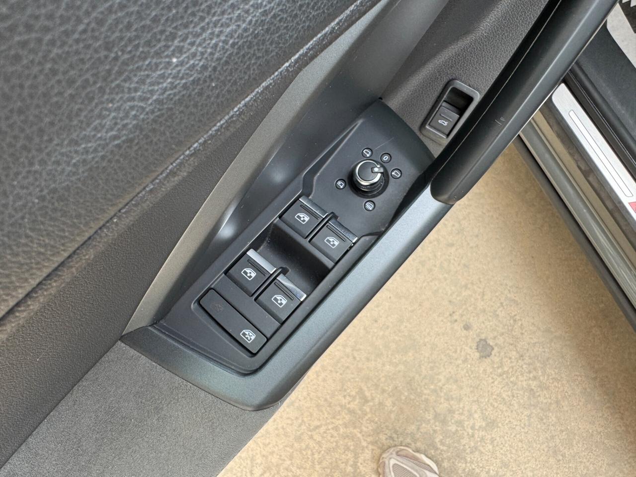 AUDI Q3 35 TDI S LINE S-TRONIC TETTO/MATRIX/PELLE/LED MULTICOLOR