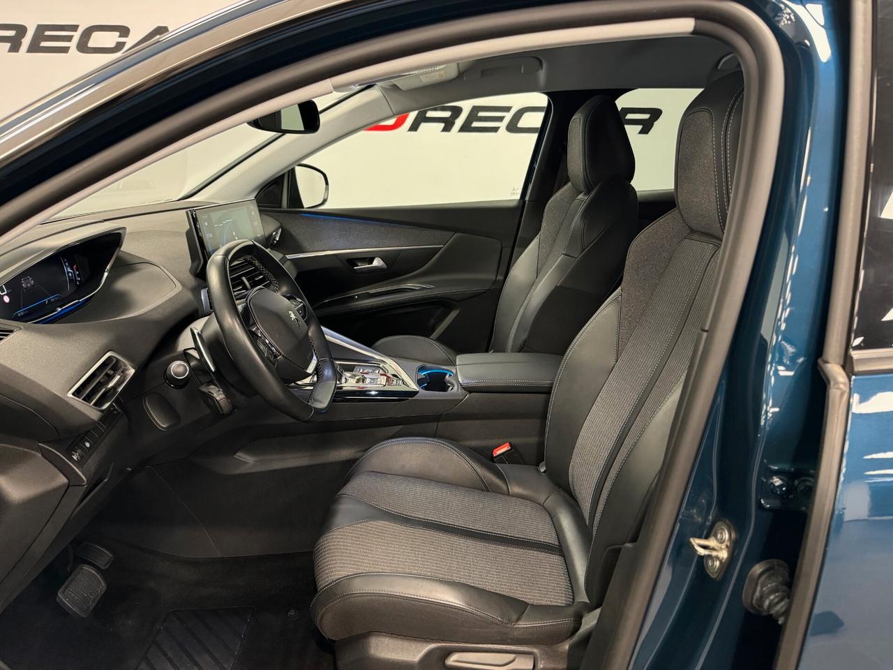 Peugeot 3008 PureTech Turbo 130 S&S EAT8 Allure Pack 80.000 KM