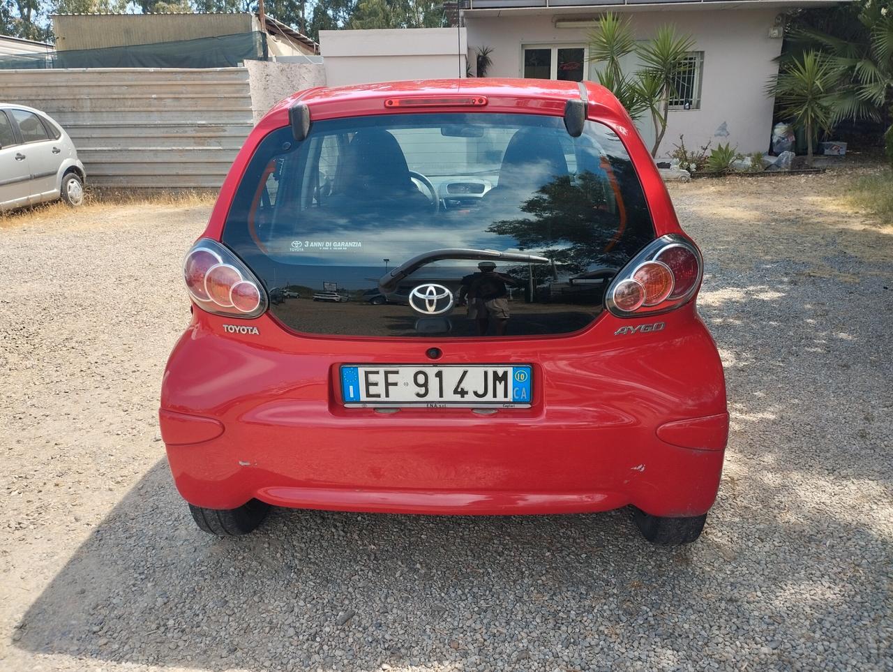Toyota Aygo 1.0 12V VVT-i 5 porte Sol Connect Red Edition