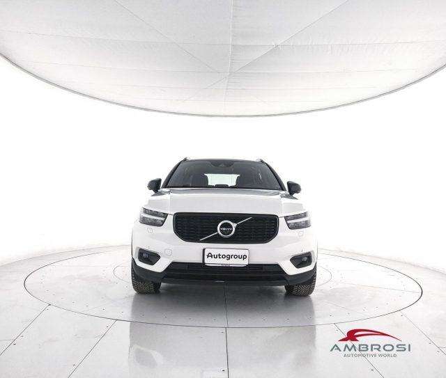 VOLVO XC40 D3 AWD Geartronic R-design - AUTOCARRO N1