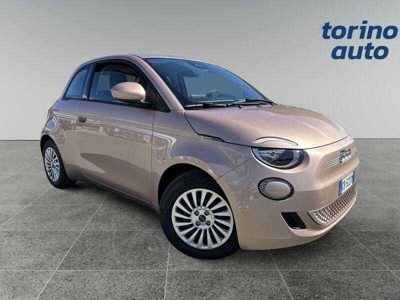 FIAT 500 Action Berlina