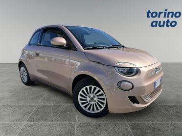 FIAT 500 Action Berlina