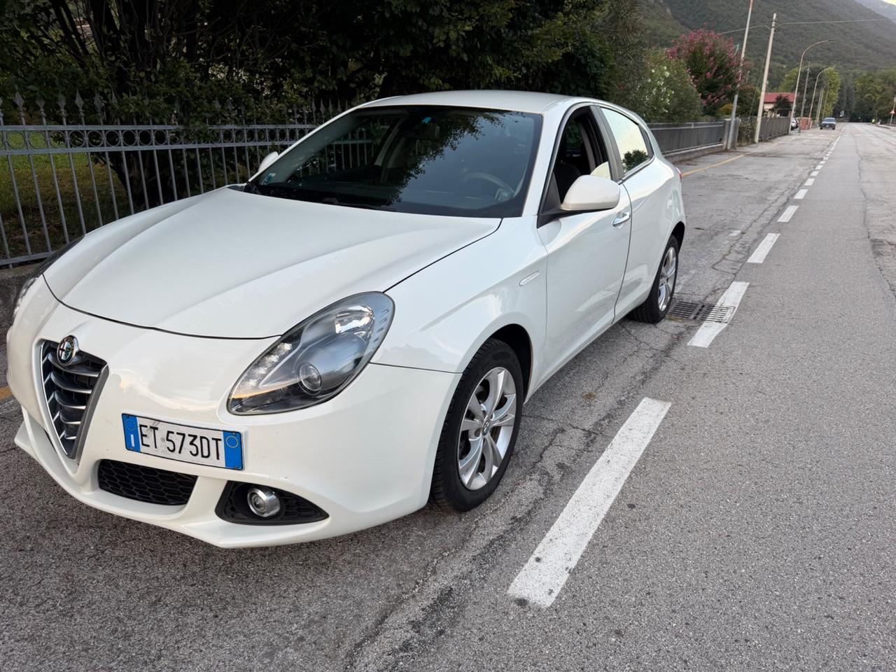 Alfa Romeo Giulietta 1.6 JTDm-2 105 CV Exclusive