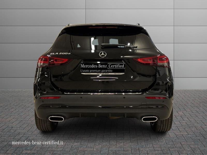 Mercedes GLA 200 200 D Premium 8G-DCT