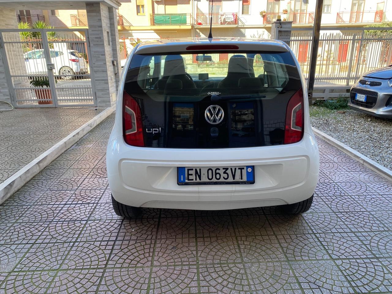 Volkswagen up! 1.0 3p. take