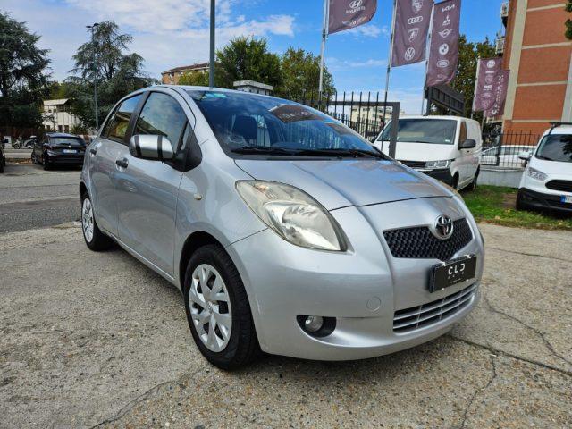TOYOTA Yaris 1.0 5 porte