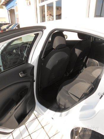 Alfa Romeo Giulietta 1.6 JTDm TCT 120 CV Automatica