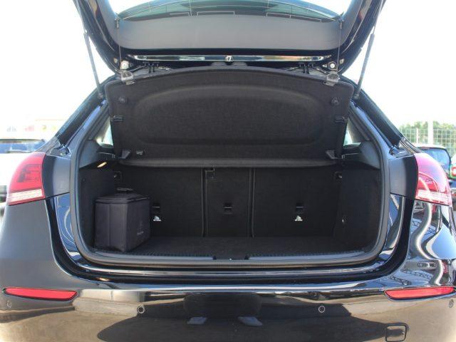 MERCEDES-BENZ A 250 e hybrid EQ Sport