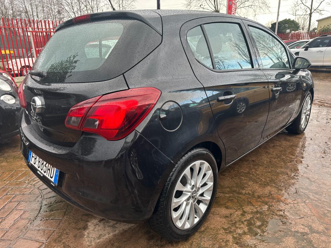 Opel Corsa 1.4 90CV 5 porte b-Color