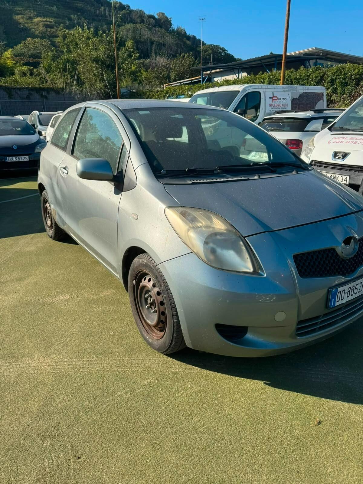 Toyota Yaris 1.0 3 porte