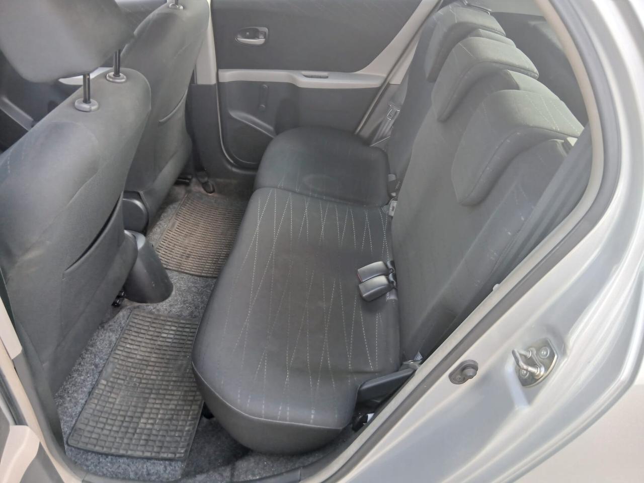 Toyota Yaris 1.3 5 porte