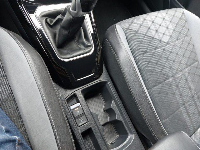 VOLKSWAGEN T-Roc 1.0 TSI R-Line km 37000 Cambio Manuale