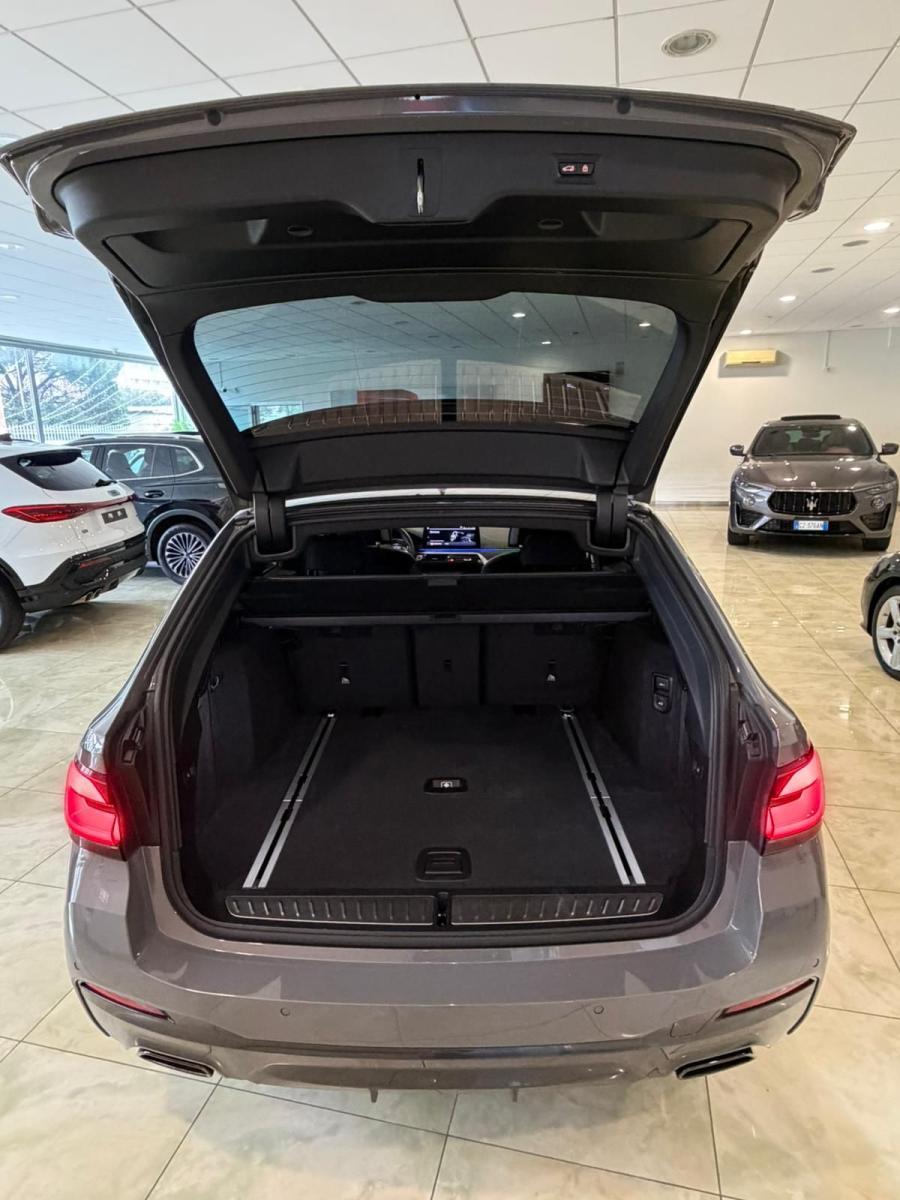 BMW - Serie 5 Touring - 530d xDrive Msport