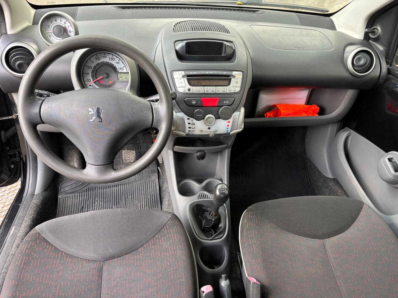 Peugeot 107 1.0 68CV 5p. Sweet Years