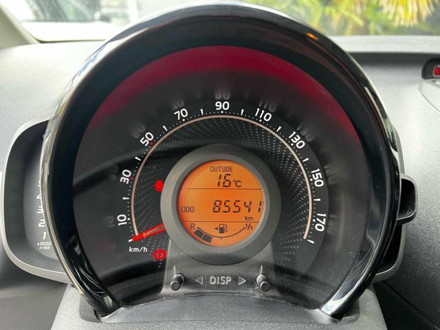TOYOTA Aygo Connect 1.0 VVT-i 72 CV 5 porte x-clusiv