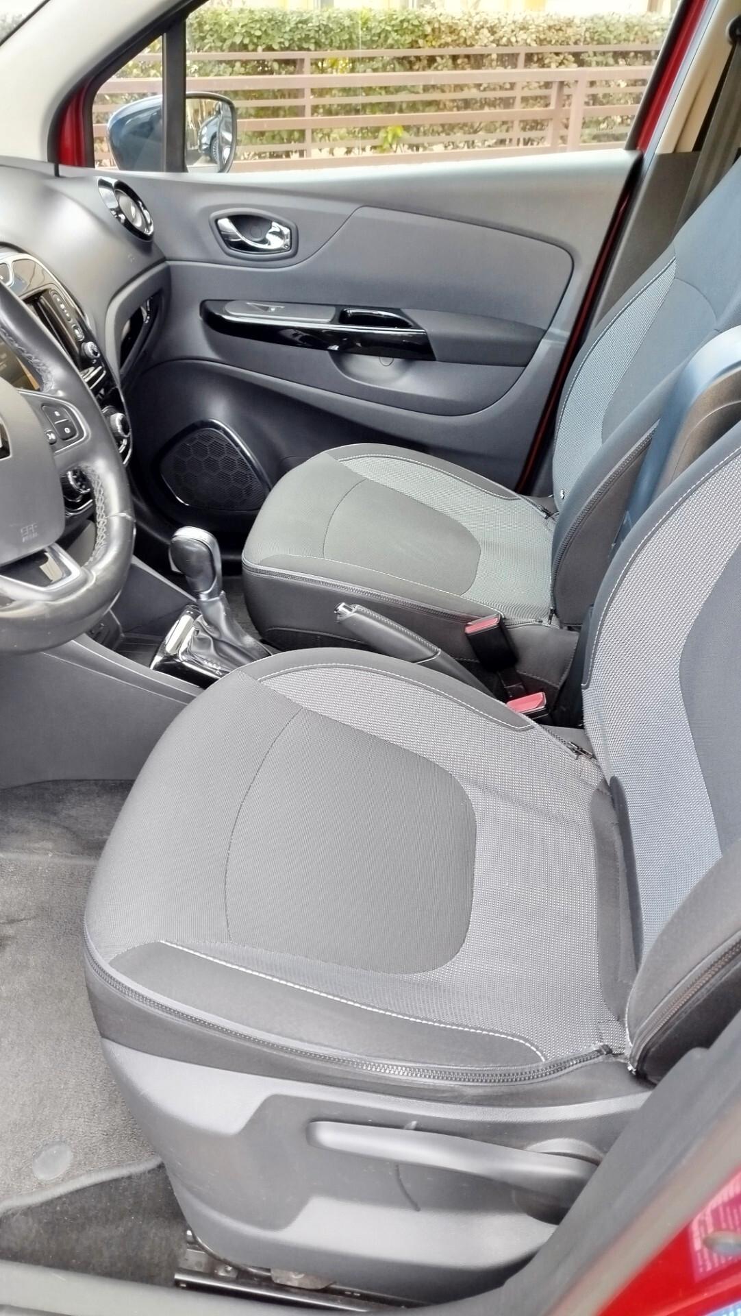 Renault Captur dCi 8V 90 CV EDC Start&Stop Energy Intens