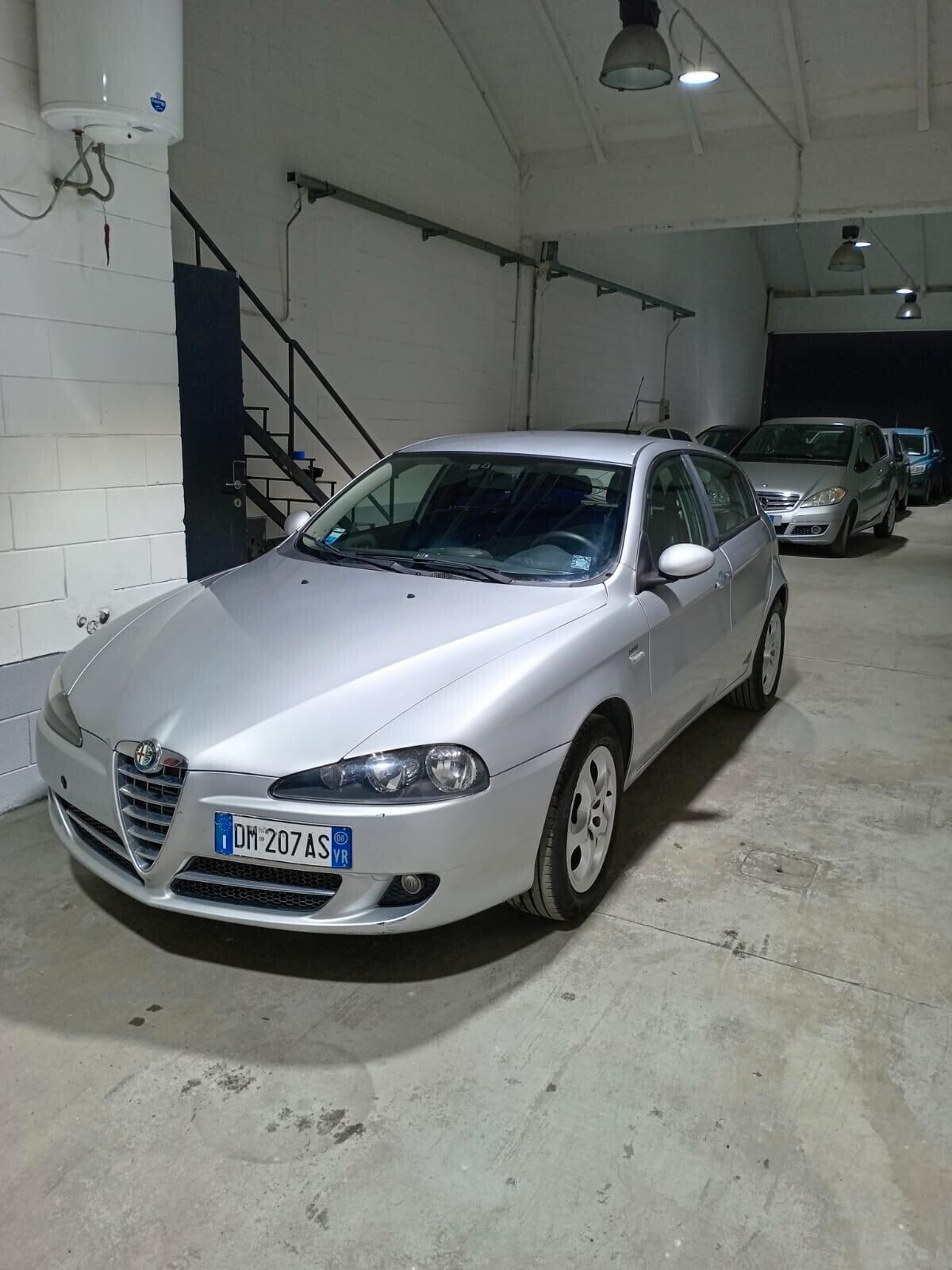 Alfa Romeo 147 1.6 16V TS (105) 5 porte Progression METANO