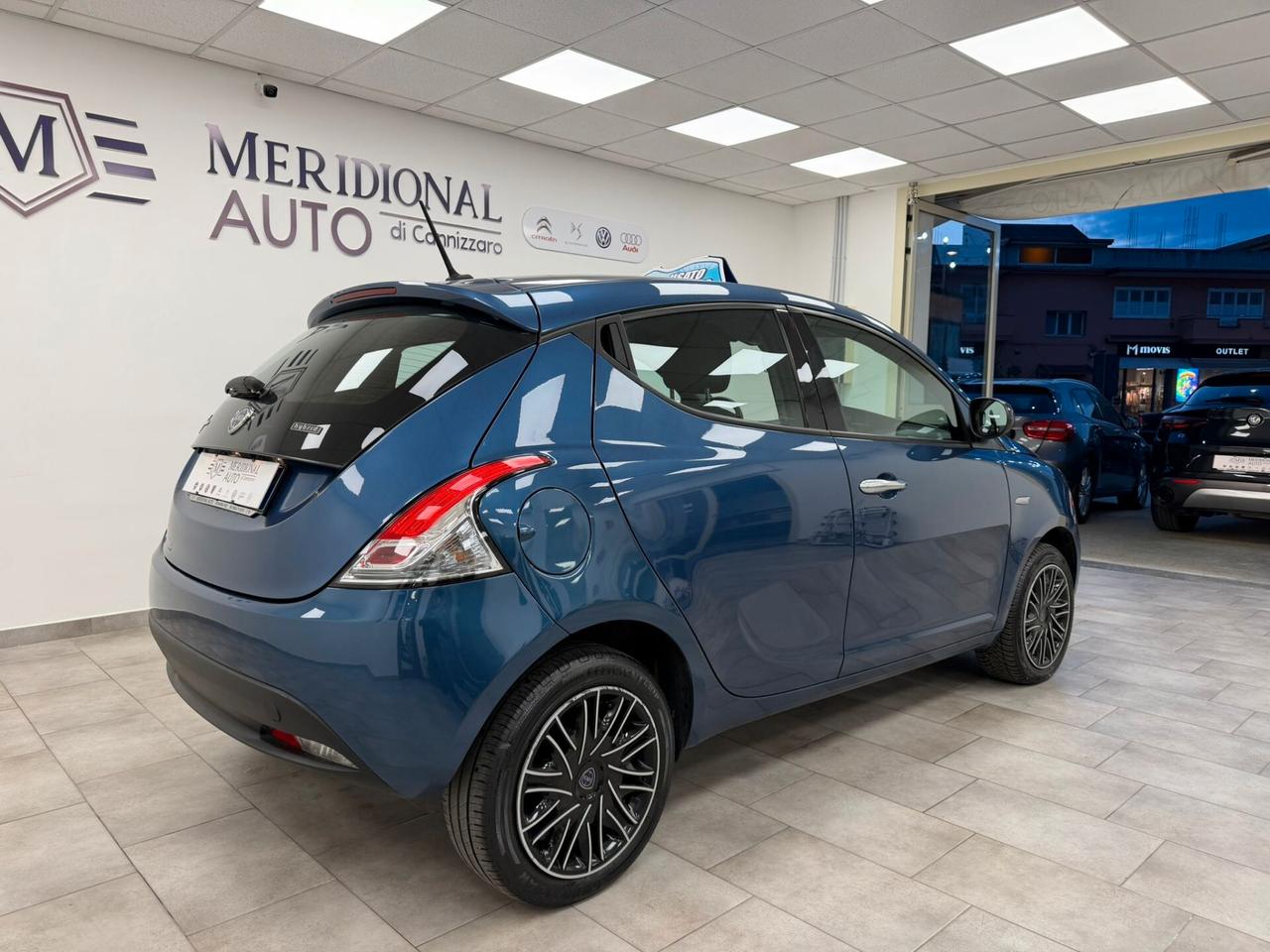 LANCIA YPSILON 1.0 HYBRID FIREFLY 70 CV 2022