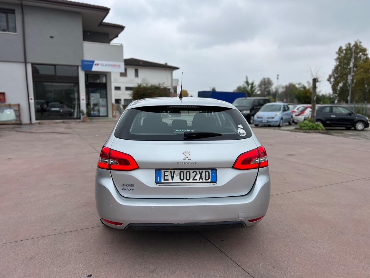 Peugeot 308 1.6 e-HDi 115 CV Stop&Start Active