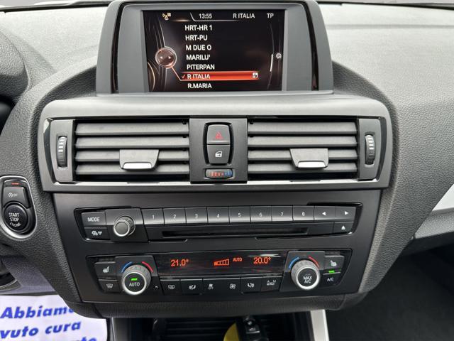 BMW 118 i 5p. Unique BIANCO PERLA