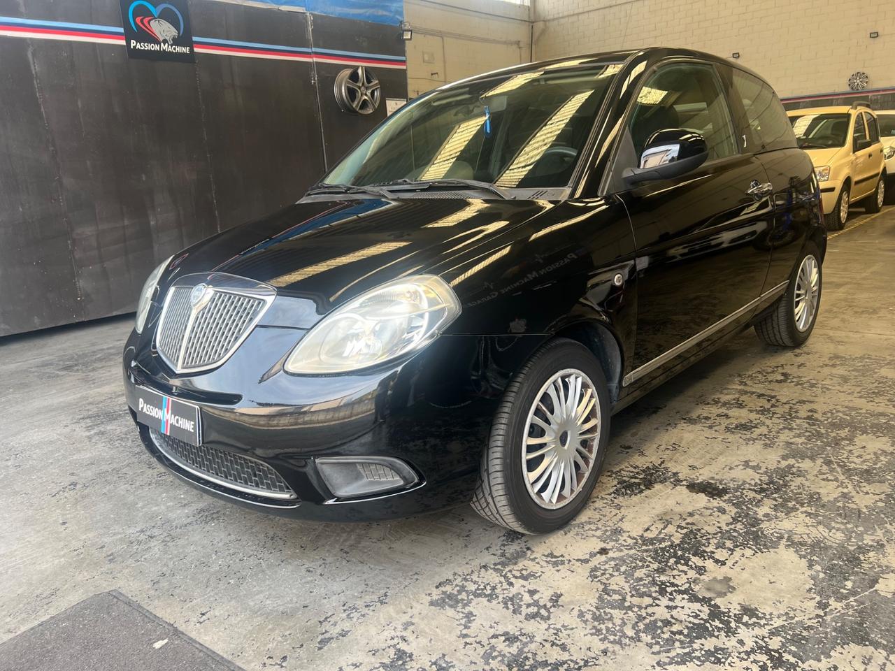 Lancia Ypsilon 1.2 Argento Ecochic GPL