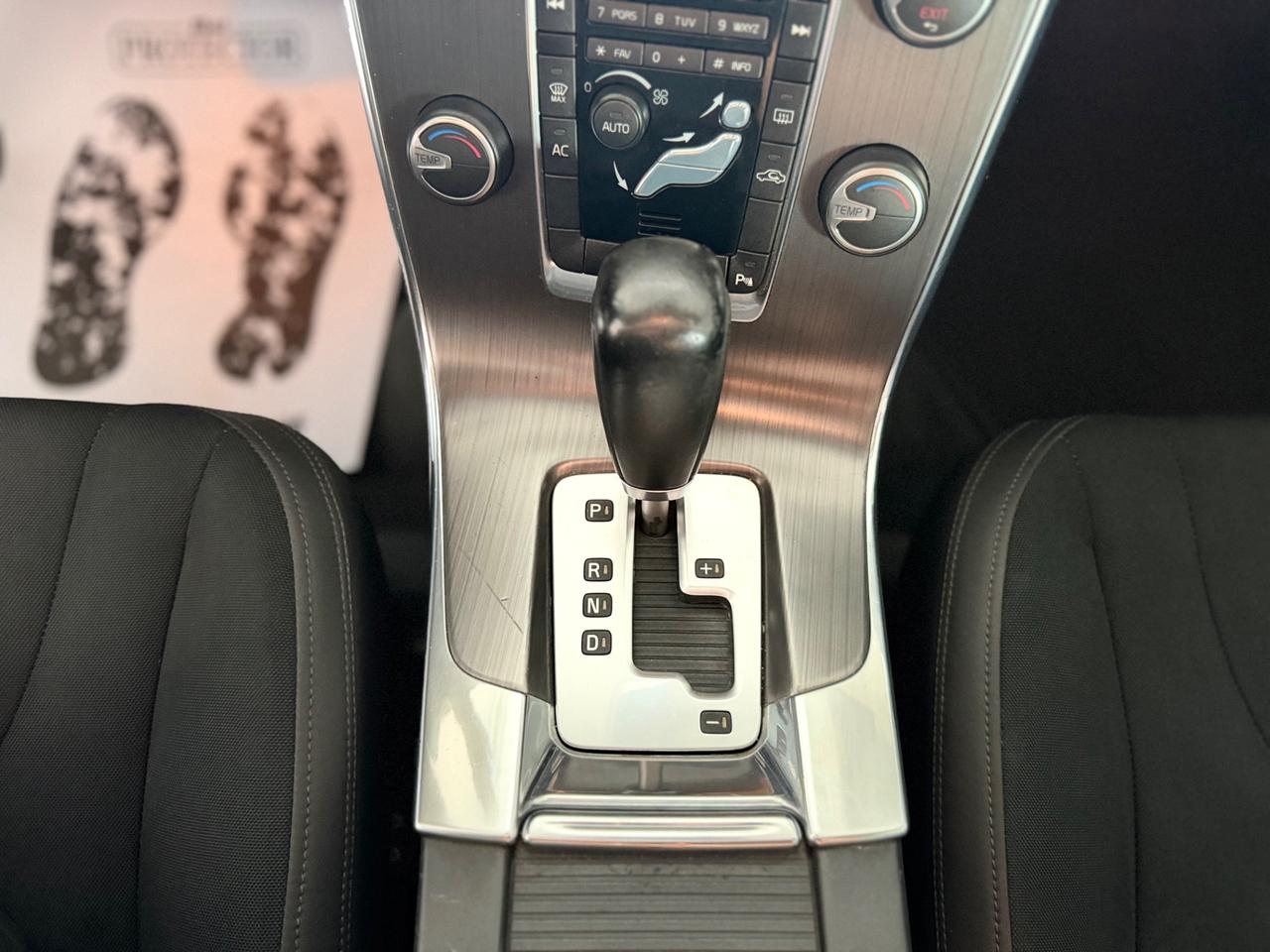 Volvo V60 D3 Geartronic Summum