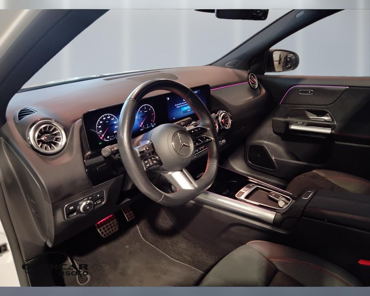 Mercedes-Benz GLA-H247 2023 - GLA 200 d AMG Line Premium auto