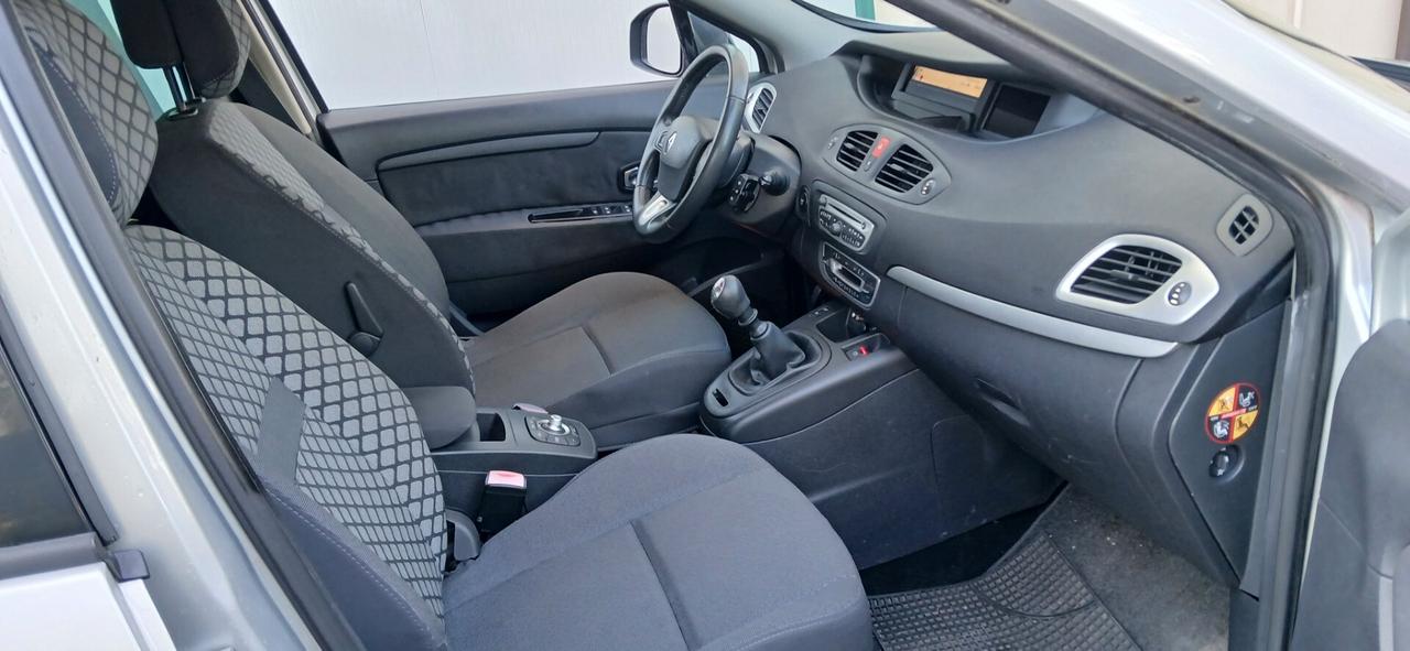 Renault Gran Scenic 7 posti 1.5 dci neopatentati